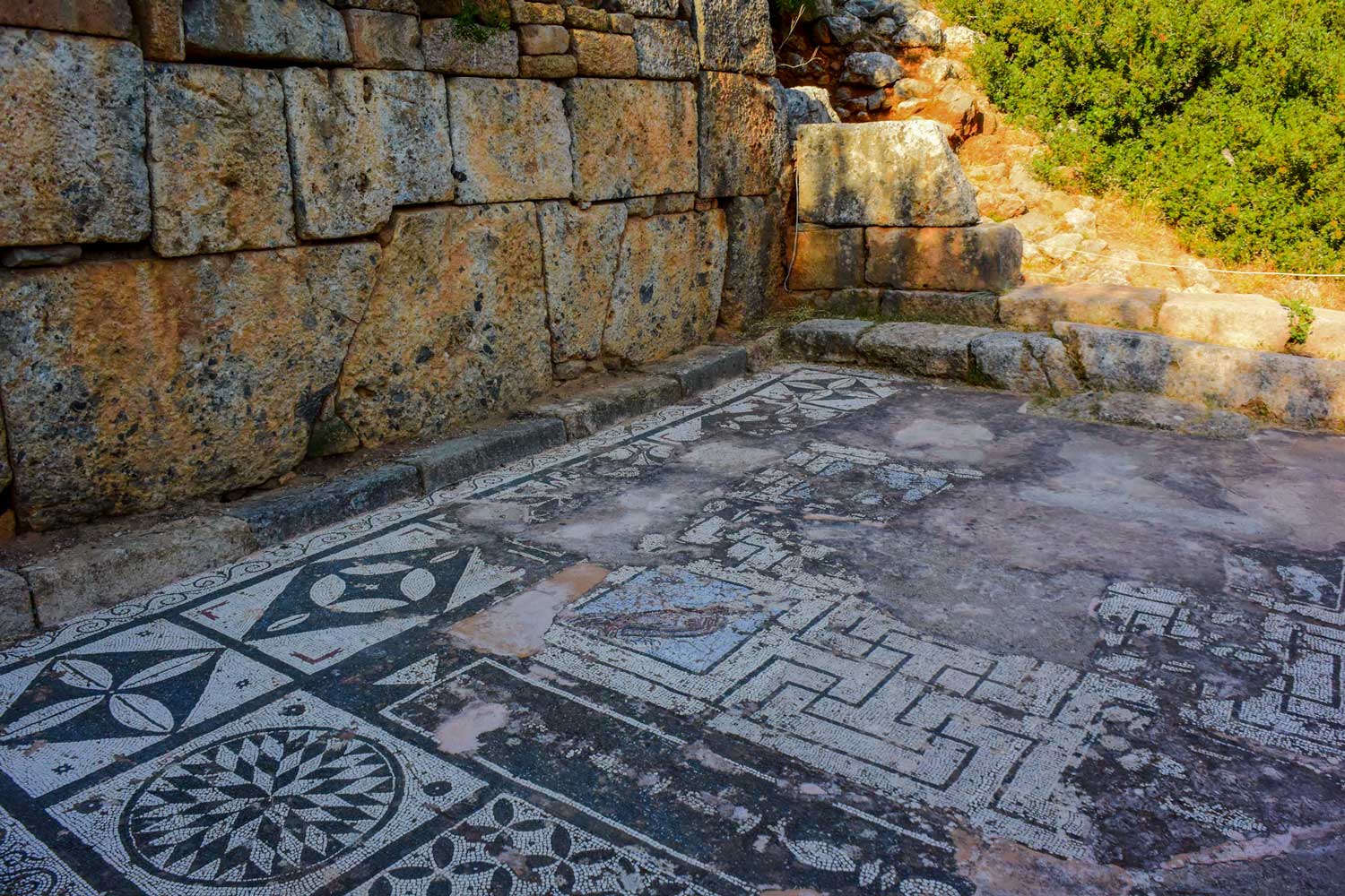 Ancient ruins at Palaiochora 